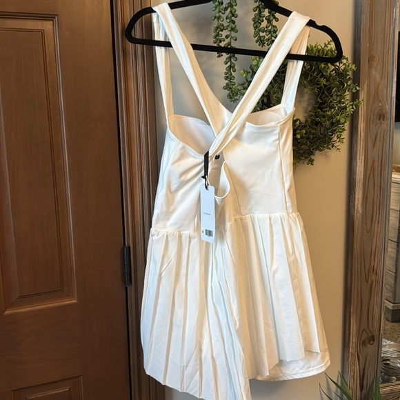 Varley Carina Dress - Picture 9 of 11